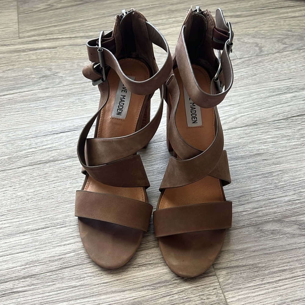 Steve Madden Sundance Stacked-Heel Dress Sandal Size 8.5 - Picture 4 of 8